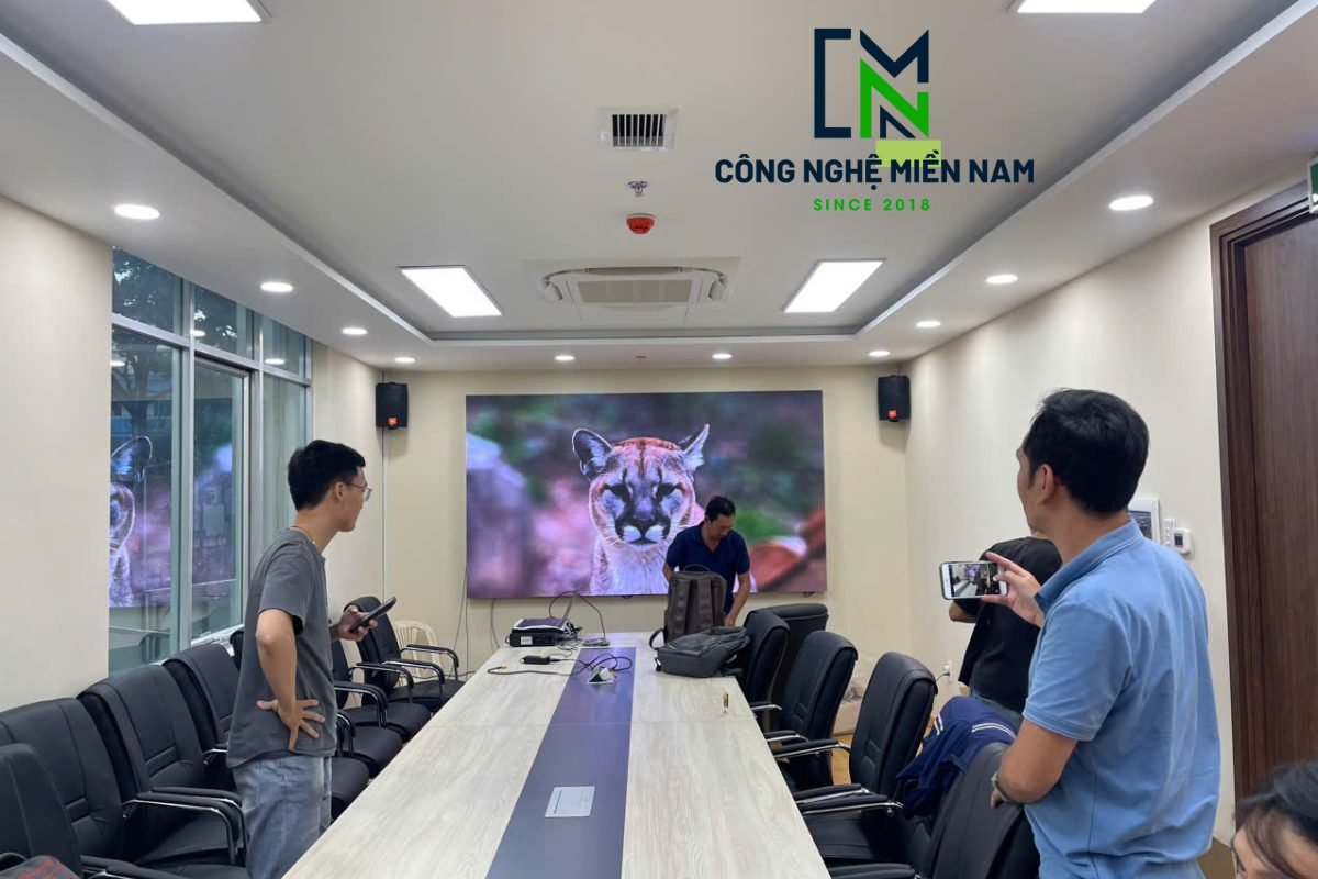 Màn hình 4m2 led P2.5 phòng họp